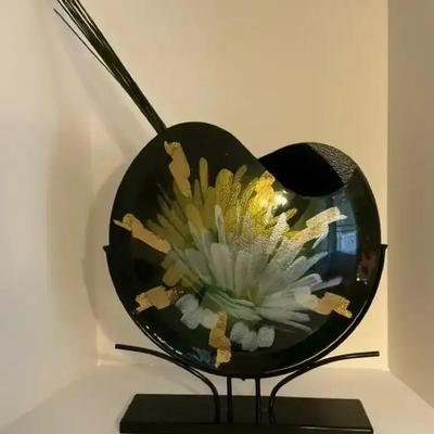 Jasmine Art, Glass Decorative Vase