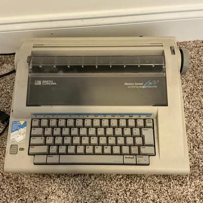 Vintage Smith Corona Memory Correct 500 Correcting Electronic Typewriter - Model NA1HH