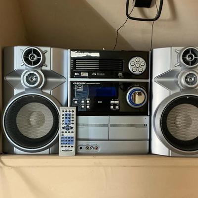 Sharp stereo CD cassette tape with remote