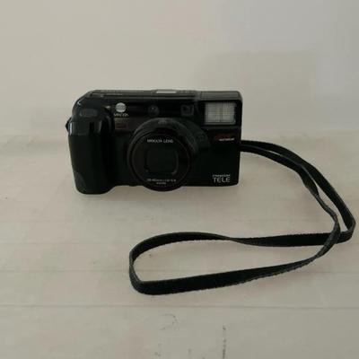 Minolta Freedom Tele 35mm Film Camera - Dual Lens (Wide/Tele) Point & Shoot
