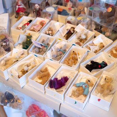 Sale Photo Thumbnail #130