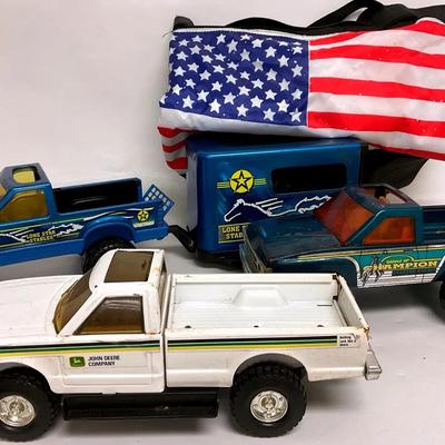Vintage “John Deere” Pickup Collection