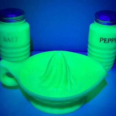 Salt and Pepper Shakers and Juicer / Reamer Set Vintage Jadeite Uranium Glass Beehive Ribbed Shaker