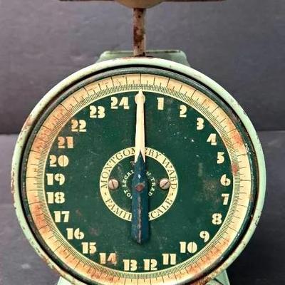 "Montgomery" Art Deco Style Scale