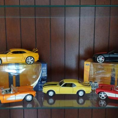Classic Chevy Die-Cast Collection – Lot of 5 Vehicles