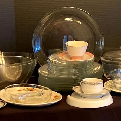 Dinner Plates, Glass Bowls, Casseroles & Serving Pieces