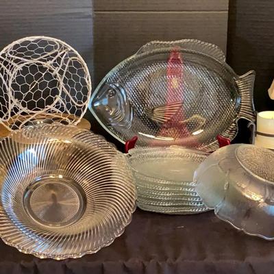 Glass Serving Pieces, Decorative Cloches & Candle Lamps