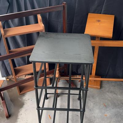 Podium, Hanging Racks & Small Shelves Collection