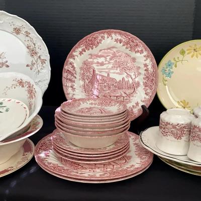 Mixed China Collection Featuring Churchill, Leonard Vienna Australia, Franciscan & Homer Laughlin
