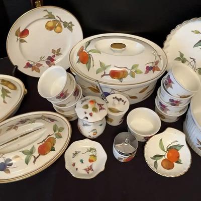 Royal Worcester “Evesham” Oven-to-Table Casseroles & Decorative Serving Pieces