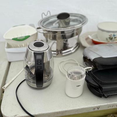 chaffing pan, other kitchen items