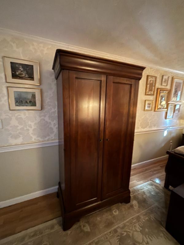 Sale Photo Thumbnail #9