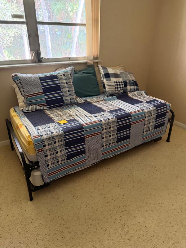 Sale Photo Thumbnail #18