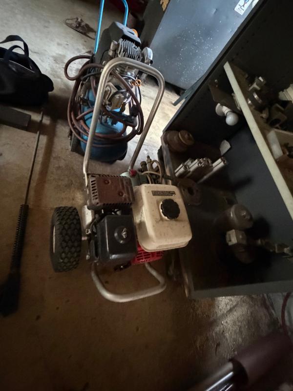 Sale Photo Thumbnail #33