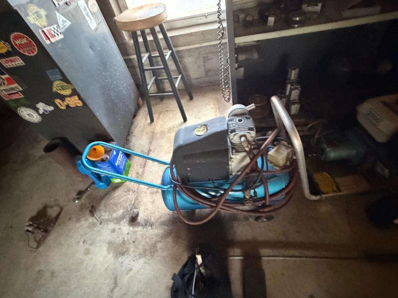 Sale Photo Thumbnail #32