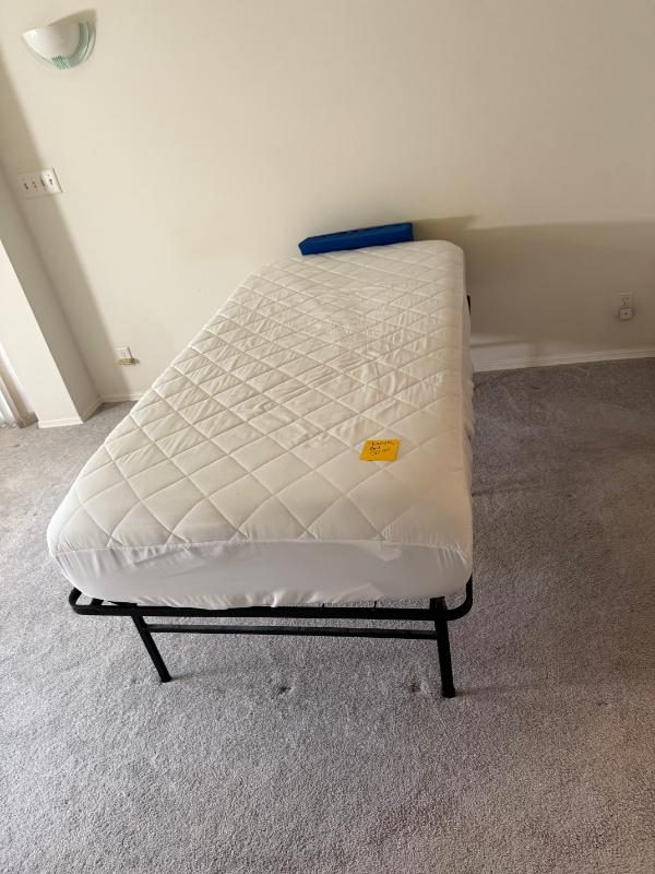 Sale Photo Thumbnail #16