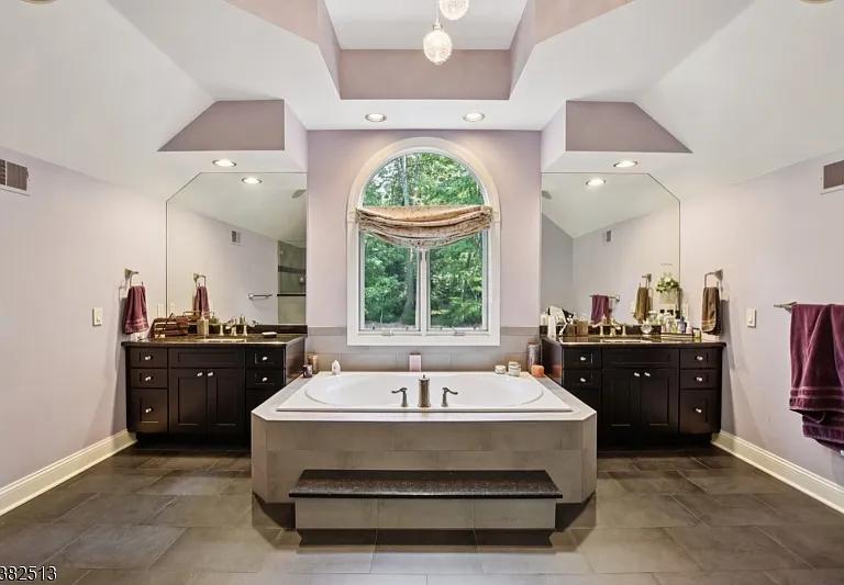 Sale Photo Thumbnail #21