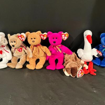 Collector Set – Valentino, 1999 Signature Bear, Curly, Millennium, Pounce, Stilts & Clubby