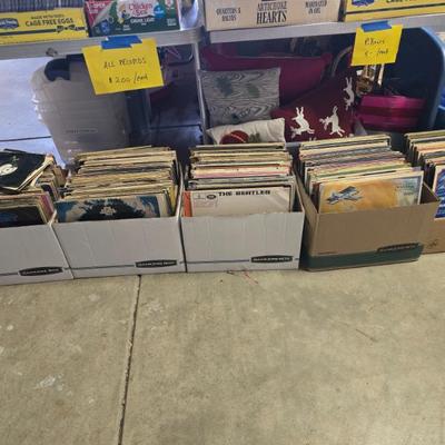 Sale Photo Thumbnail #137: Record collection