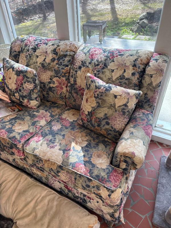 Sale Photo Thumbnail #3