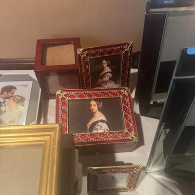 Sale Photo Thumbnail #302