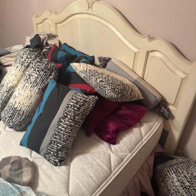 Sale Photo Thumbnail #32