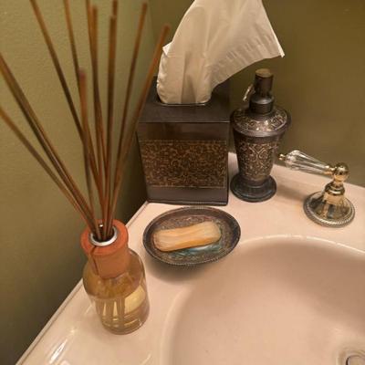 Sale Photo Thumbnail #137