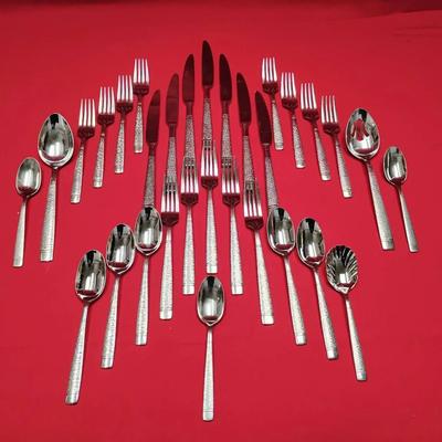 26-Pc Reed & Barton Palmer Stainless Flatware Set - Service for [Count] - Textured/Hammered Pattern 