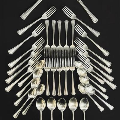 54-Pc Rogers Oneida Beaded flatware 