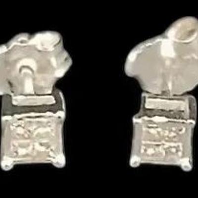 14k White Gold and Diamond Earrings 