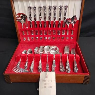 Vintage "Old Company Plate" Silverware Set in Wood Chest