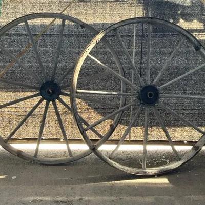 Large Wagon Wheels 