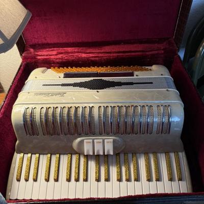 Sale Photo Thumbnail #116