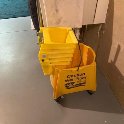 Sale Photo Thumbnail #102