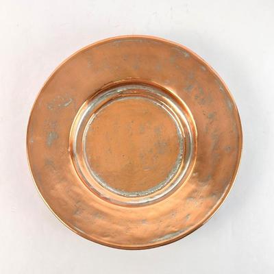 Sale Photo Thumbnail #71: Lot #71 Copper Charger Plate