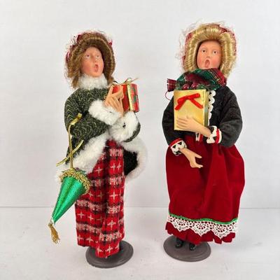 Sale Photo Thumbnail #135: Lot #135 Christmas Caroler Figures with Gifts – Holiday Tabletop Décor Set