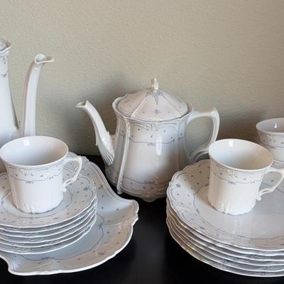 Tirschenreuth Fleur De Lis Teapot, Coffee pot, Cups & Plates * GERMANY