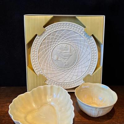 Belleek Boxed 1977 Christmas Plate , Belleek Heart Shape , Round Trinket Dishes 