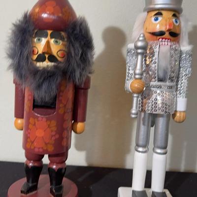 Nutcrackers * 15” Petersen Design * Handcrafted In Germany * 15” Silver Soldier *