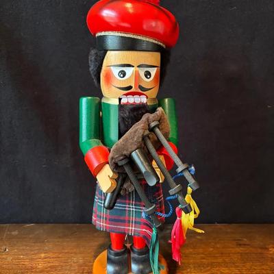 Steinbach West Germany ‘ Scottish Bagpiper ‘ 15” Nutcracker 