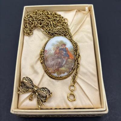 Vintage Boxed Mary Chess Cream Perfume Compact Locket with Gold Tone Chain /  Convertible Bow Pin 