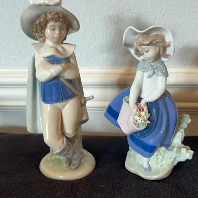 LLADRO Figurine & NAO BY LLADRO FIGURINE* Pretty Pic 01005222 * 