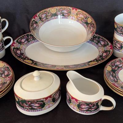 Muirfield ‘Royal Paisley’ Teacups & Saucers; Sugar & Creamer; Serving Plate & Bowl