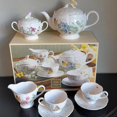 LENOX Butterfly Meadow Tea Set Service for 2 * Elegant Teapot With 2~ Teacups & Saucers