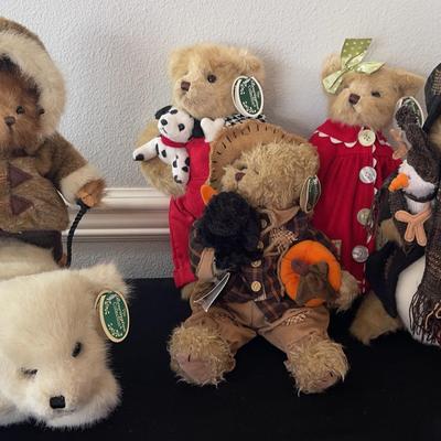 Set Of 5 Bears * Bearington
