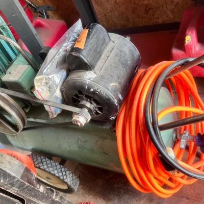 Sale Photo Thumbnail #46