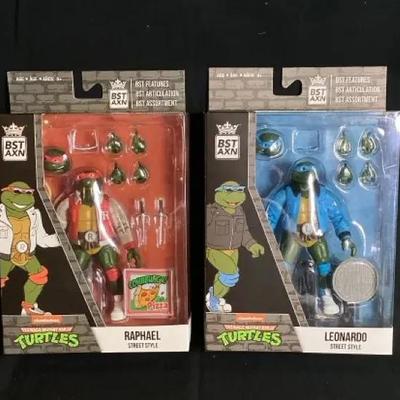 Teenage Mutant Ninja Turtles BST AXN Figures - Raphael & Leonardo