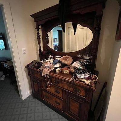 Sale Photo Thumbnail #325