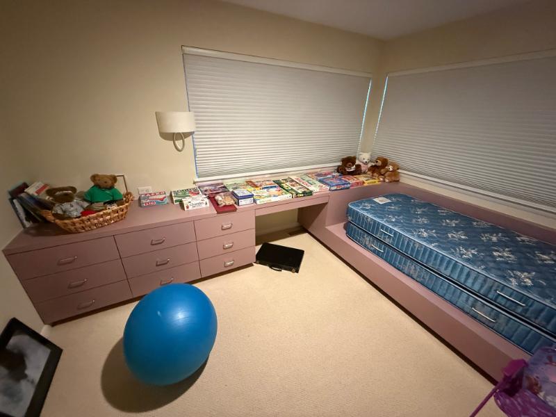 Sale Photo Thumbnail #21