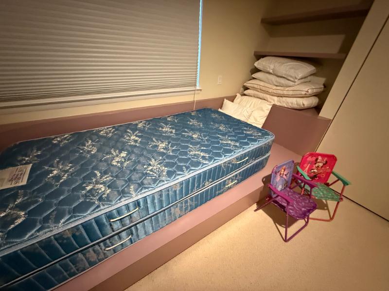 Sale Photo Thumbnail #22